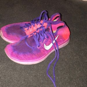 Nike Free Runs